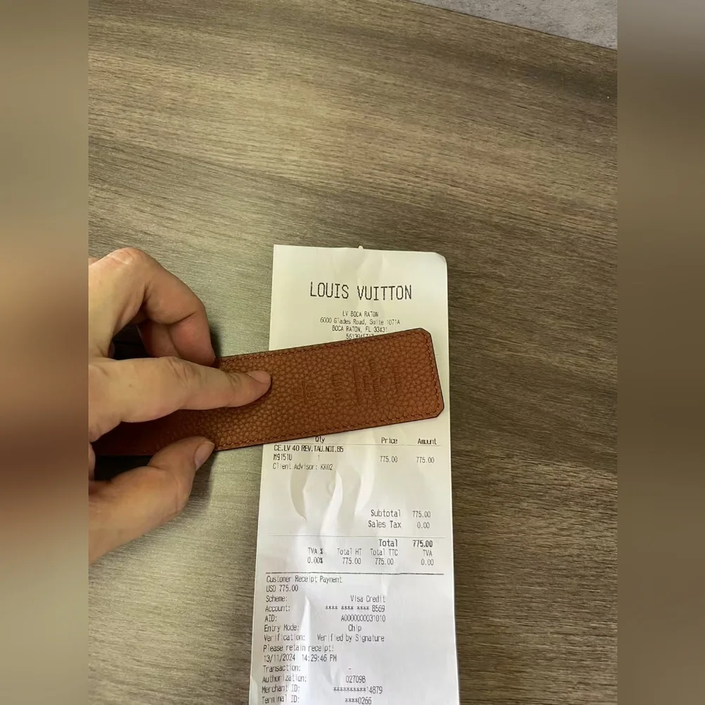 Louis Vuitton Initiales 40MM Reversible Belt - Picture 14 of 14